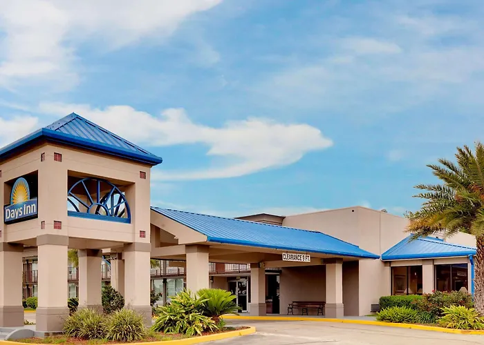 Days By Wyndham Near Airport Motel 2*