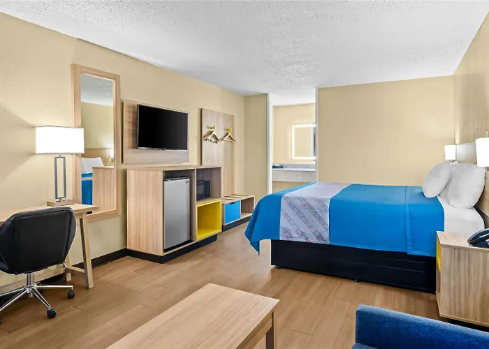 Days By Wyndham Near Airport Lafayette