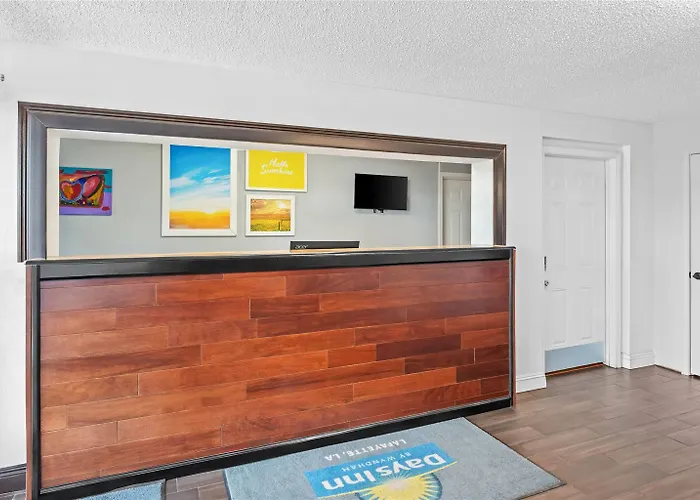Days By Wyndham Near Airport Motel 2*