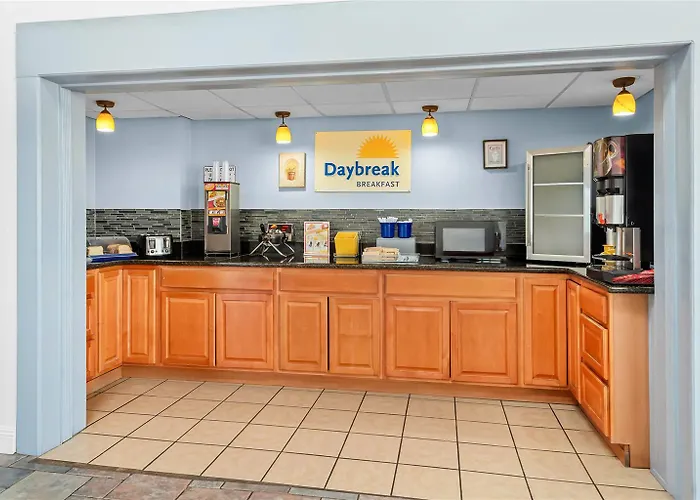 Days By Wyndham Near Airport Motel