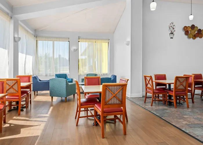 Motel Days By Wyndham Near Airport Lafayette